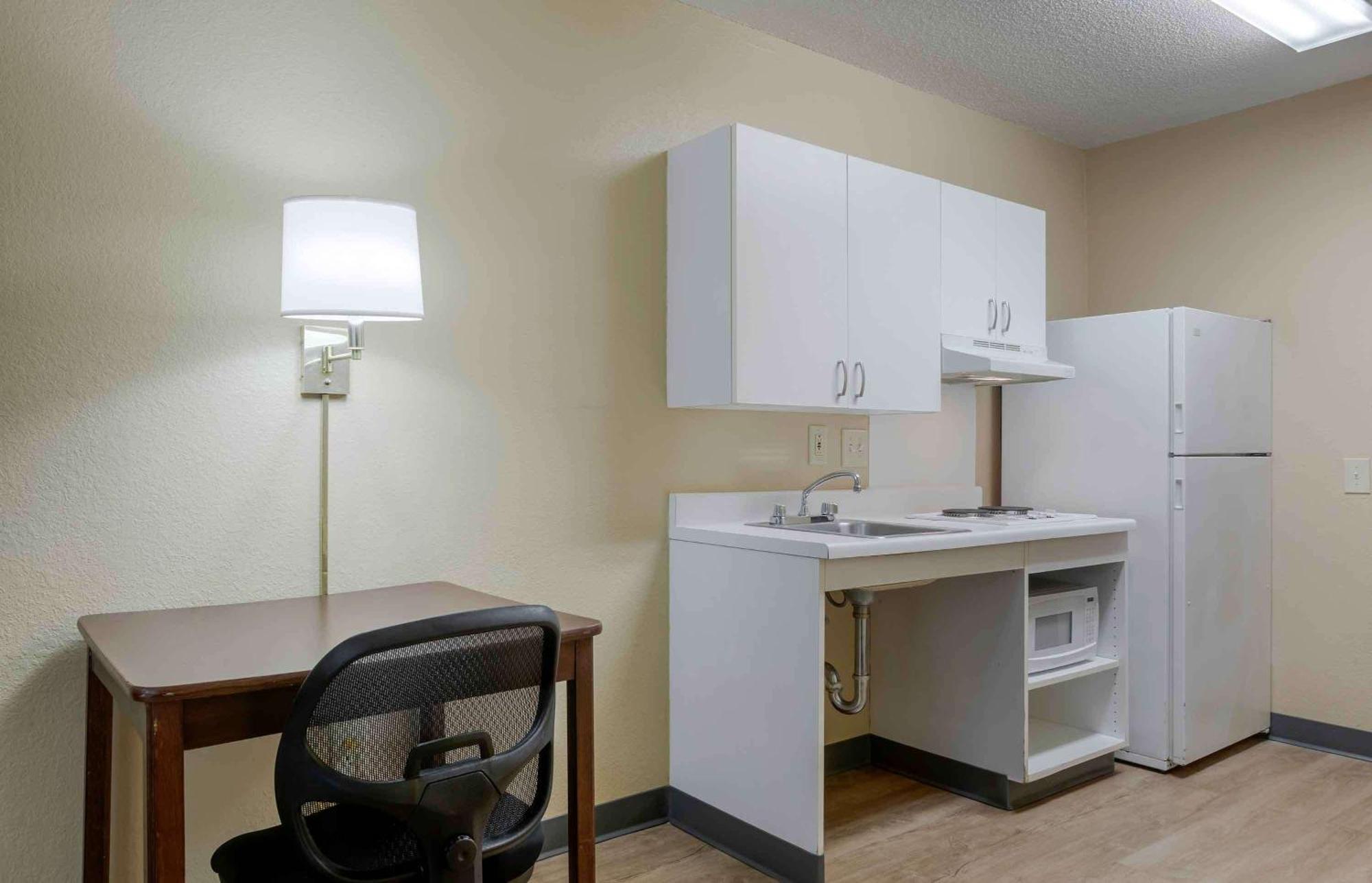 Extended Stay America Suites - Louisville - Alliant Avenue Eksteriør billede