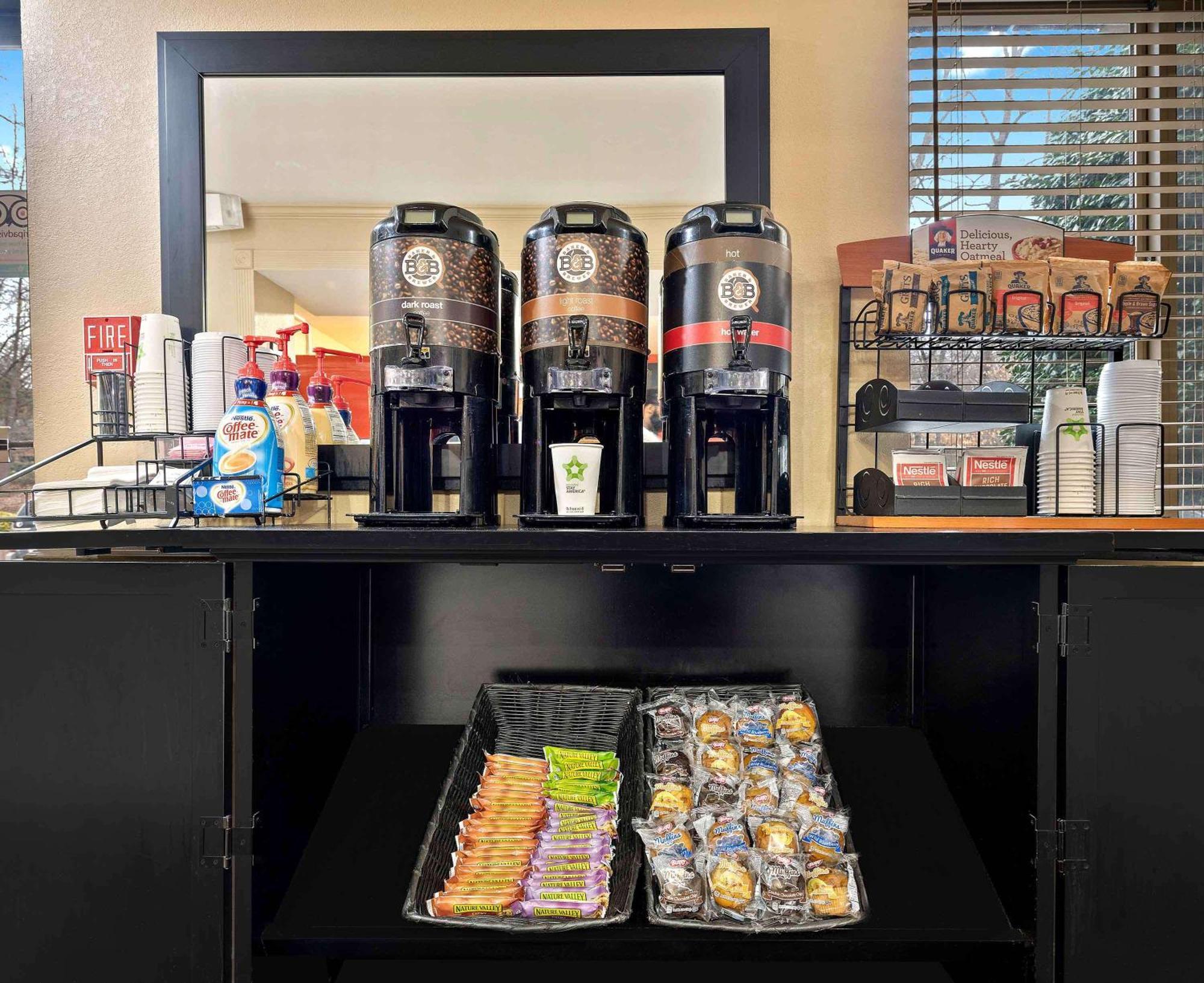 Extended Stay America Suites - Louisville - Alliant Avenue Eksteriør billede