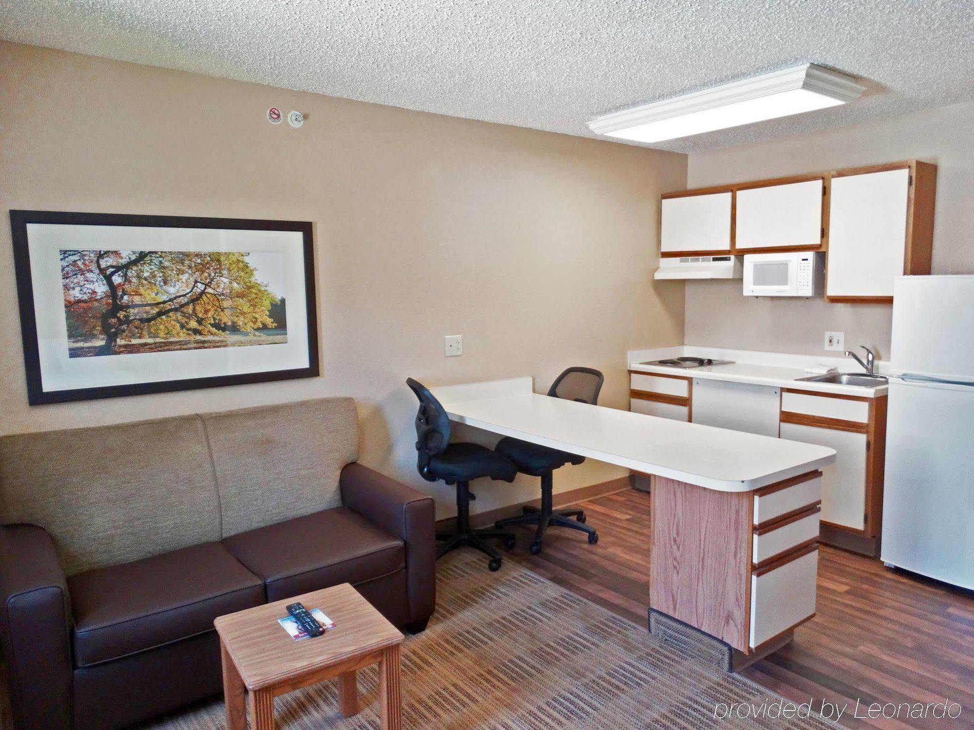 Extended Stay America Suites - Louisville - Alliant Avenue Eksteriør billede