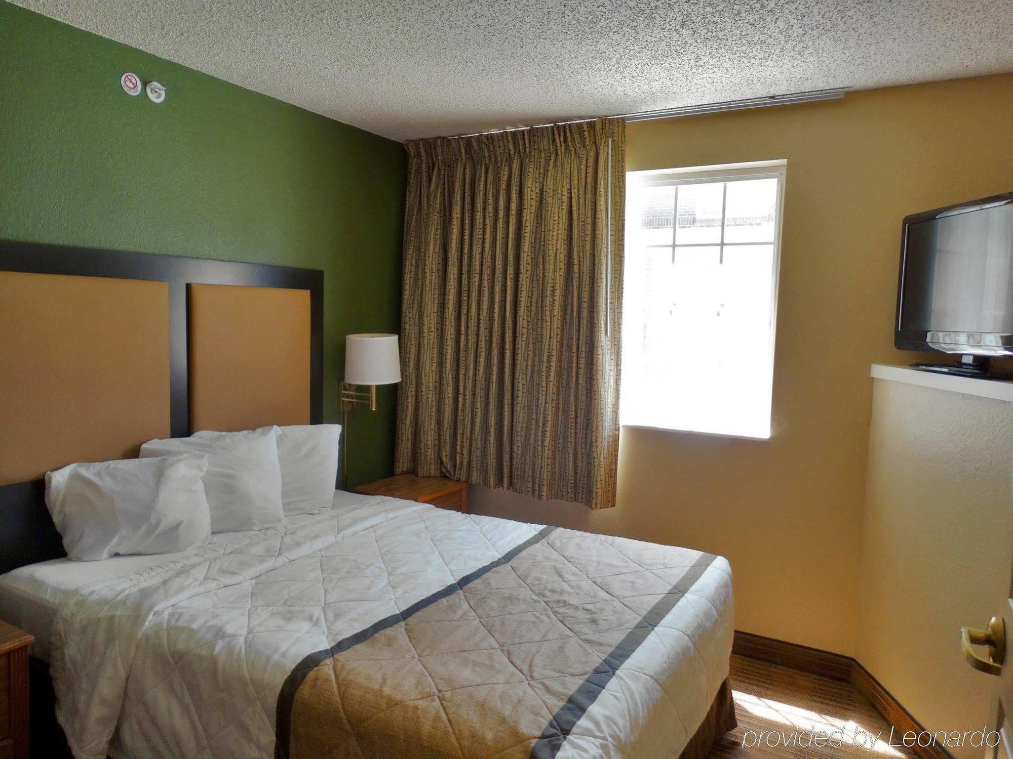 Extended Stay America Suites - Louisville - Alliant Avenue Eksteriør billede